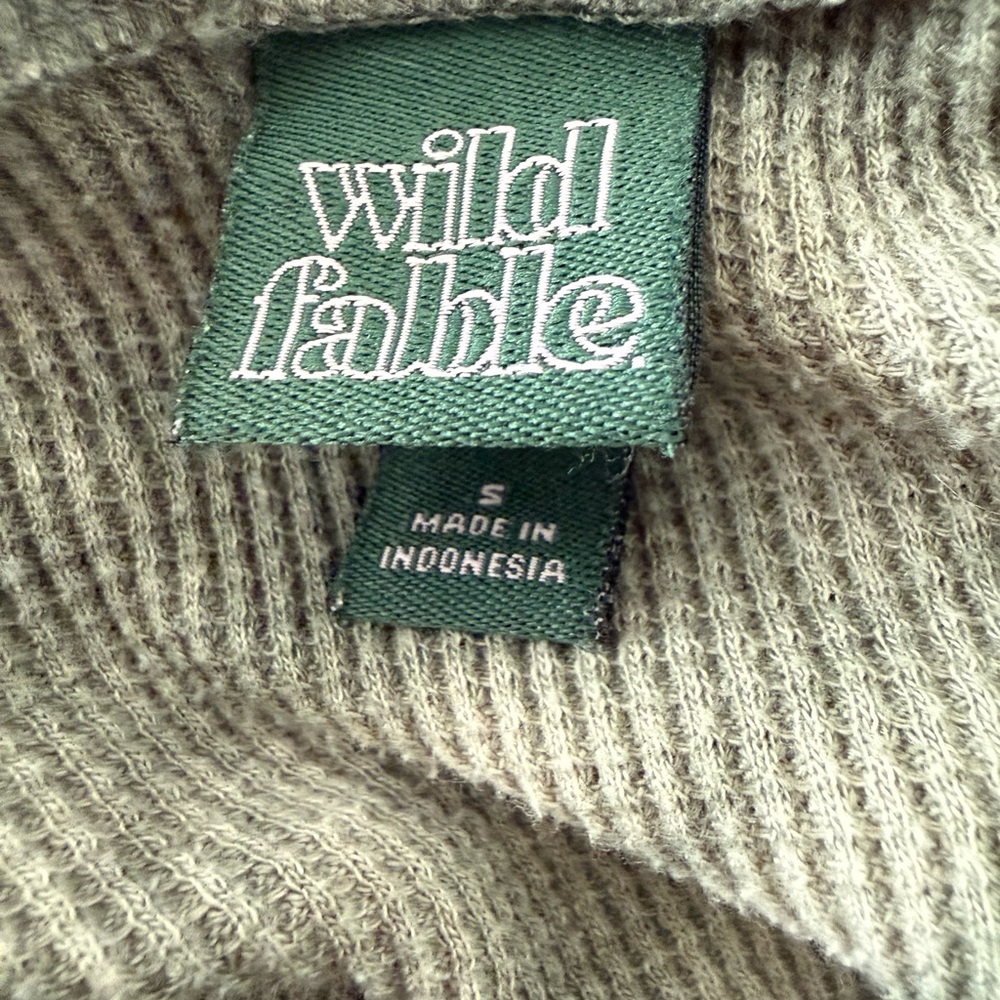 Wild Fable Tie-Dye Long Sleeve Top - Picture 6 of 7